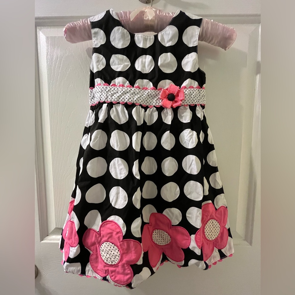 🖤🤍Polka Dot Flower Girls 🌸 Dress